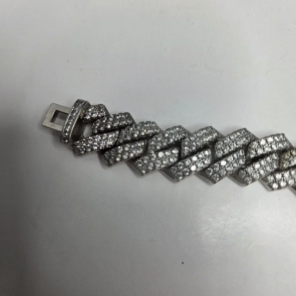 Unbranded Cuban Link Chain Iced Out 16in Silver Tone Rhinestone Choker Necklace